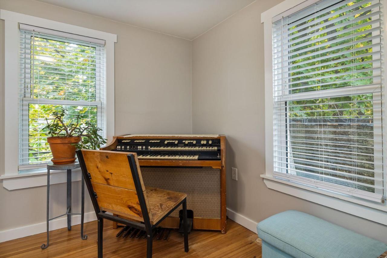 The Brew House - 2Nd Floor Private Apartment Portland Bagian luar foto